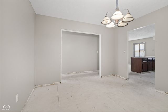 730 Colonial Way, Greenwood, IN 46142