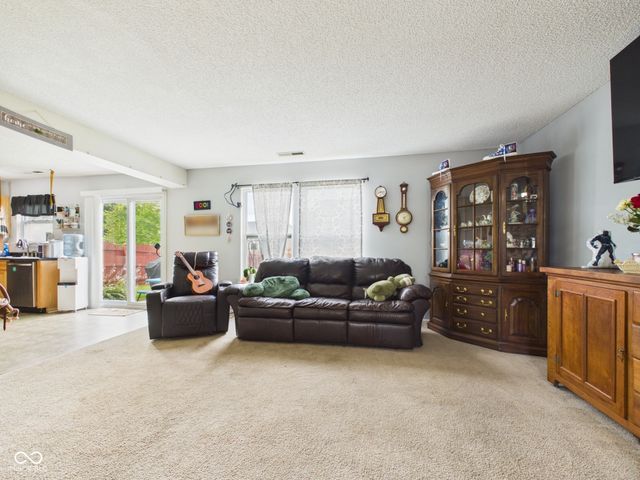9542 W Constellation Drive, Pendleton, IN 46064
