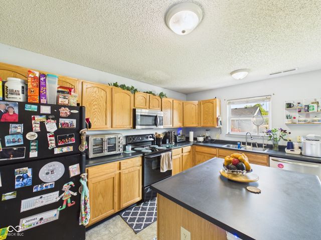 9542 W Constellation Drive, Pendleton, IN 46064