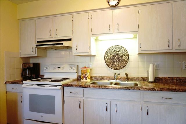 4312 TAHITIAN GARDENS CIRCLE A, Holiday, FL 34691