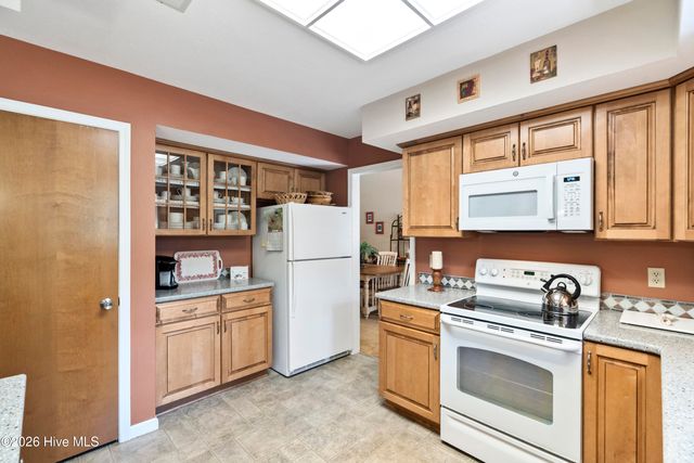 18 Carolina Shores Parkway, Carolina Shores, NC 28467