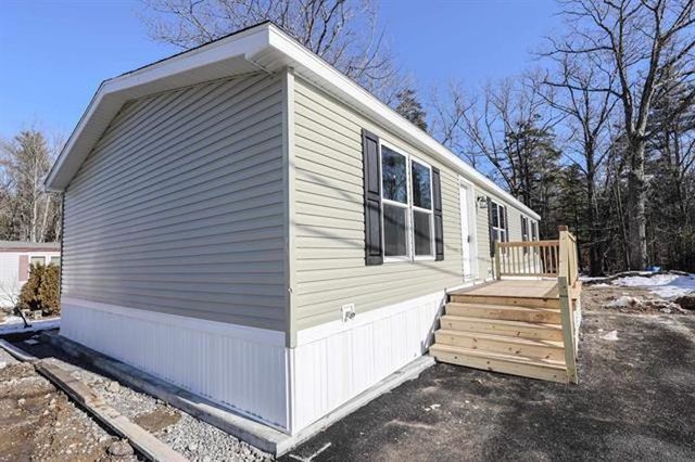 27 Firelite Road, Conway, NH 03818