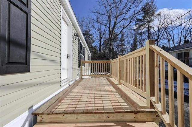 27 Firelite Road, Conway, NH 03818