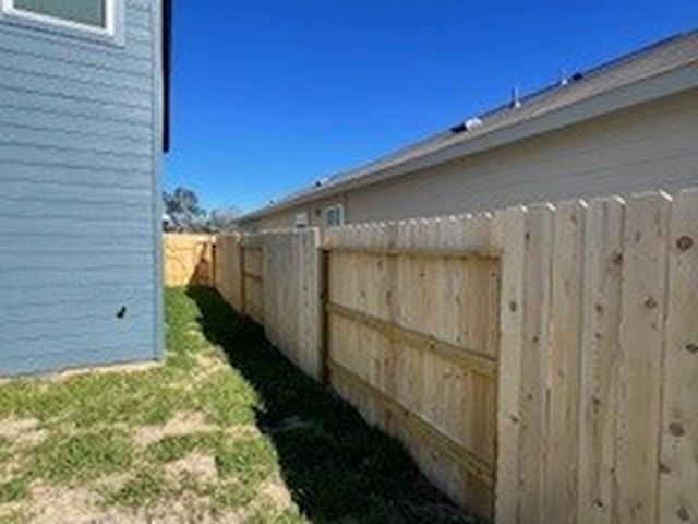 18712 Loom Drive, Conroe, TX 77306