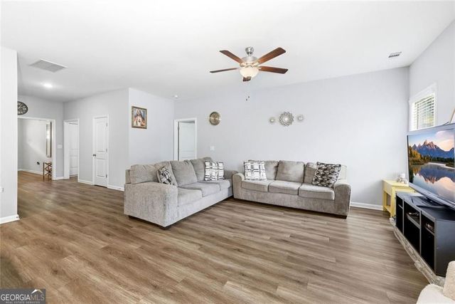 6555 River Station Drive, Lula, GA 30554
