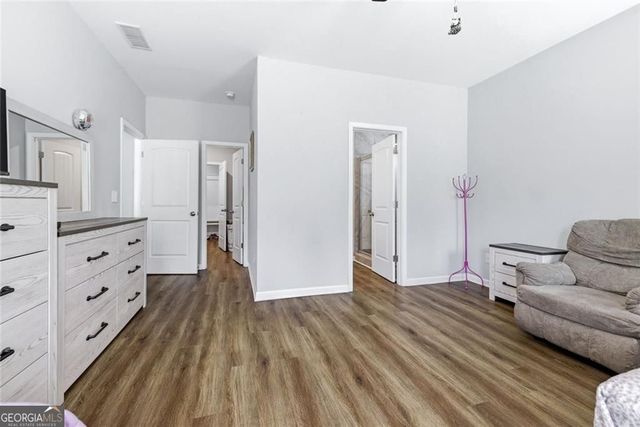 6555 River Station Drive, Lula, GA 30554
