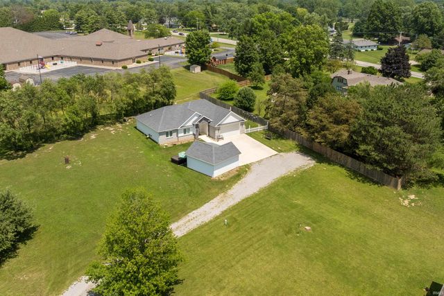 9883 Gerig Road, Leo, IN 46765