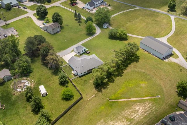 9883 Gerig Road, Leo, IN 46765