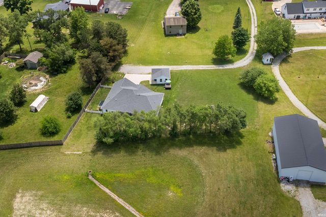 9883 Gerig Road, Leo, IN 46765