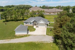 9883 Gerig Road, Leo, IN 46765
