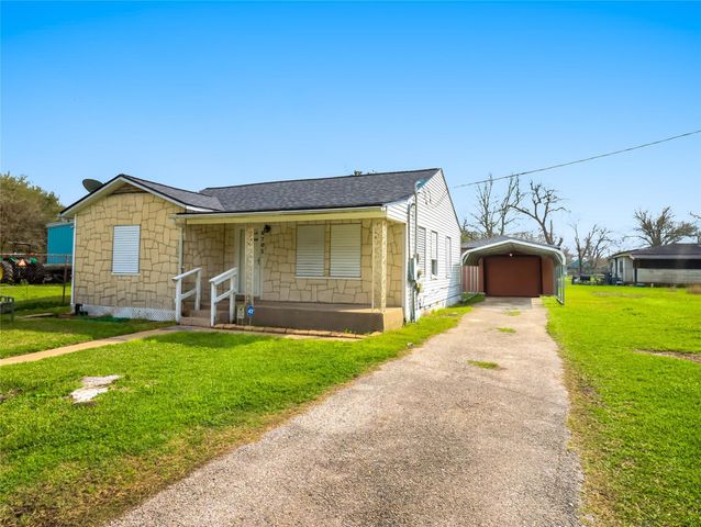 6705 Speaker Street, Hitchcock, TX 77563