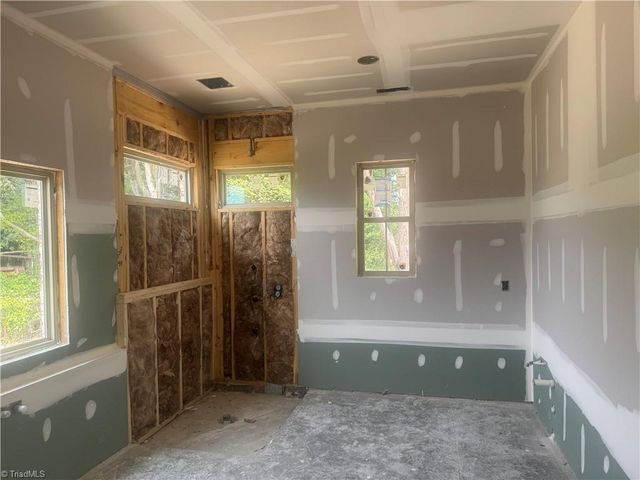 6787 Ridge Road, Lexington, NC 27295