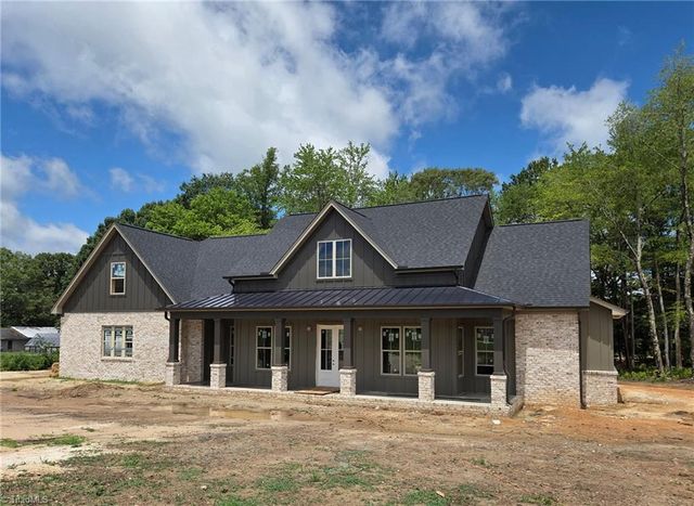 6787 Ridge Road, Lexington, NC 27295