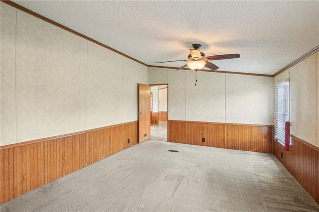 507 NW 165 Road, Centerview, MO 64019