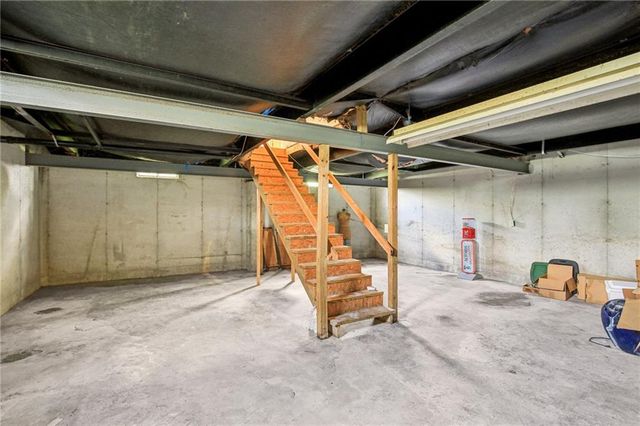 507 NW 165 Road, Centerview, MO 64019