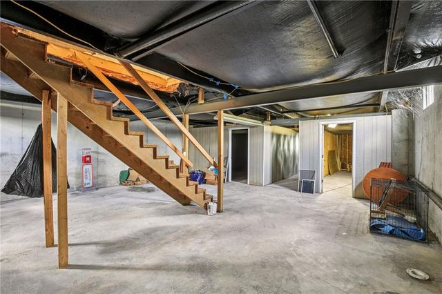 507 NW 165 Road, Centerview, MO 64019