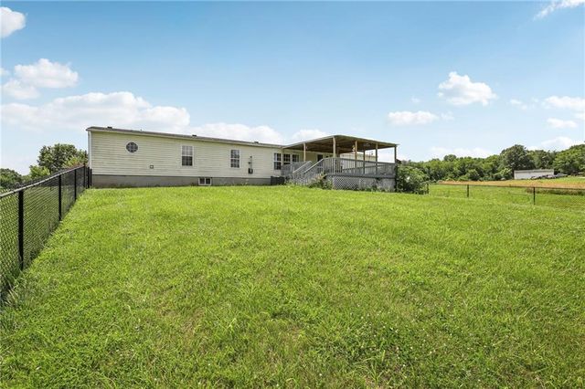 507 NW 165 Road, Centerview, MO 64019