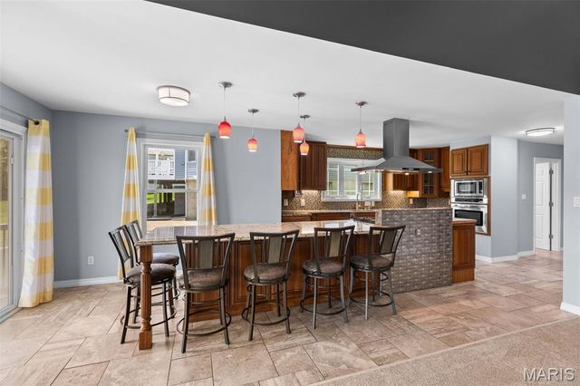 1353 Montevale Court, Fenton, MO 63026