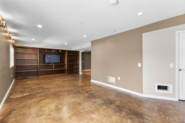 1353 Montevale Court, Fenton, MO 63026