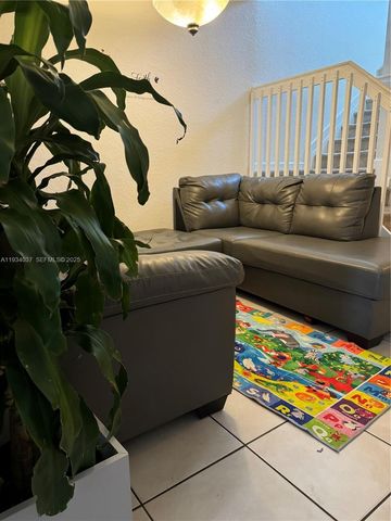 1043 SE 23rd Avenue, Homestead, FL 33035
