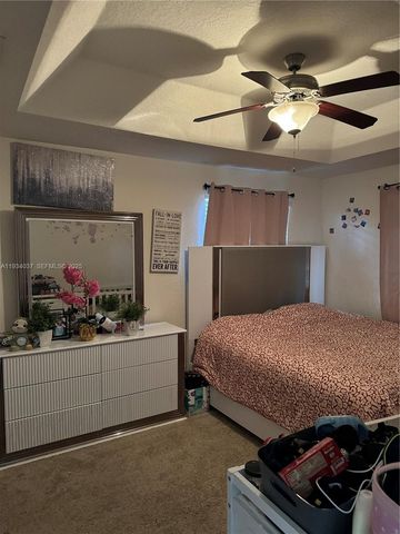 1043 SE 23rd Avenue, Homestead, FL 33035