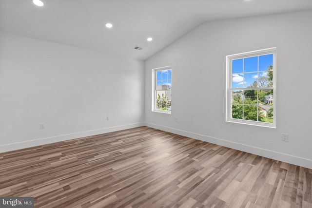 9410 KREWSTOWN RD, Philadelphia, PA 19115