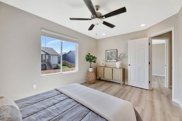 9287 E Fox Pointe, Bel Aire, KS 67226