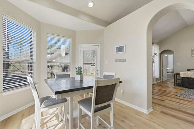 23 Murmuring Creek Place, The Woodlands, TX 77385