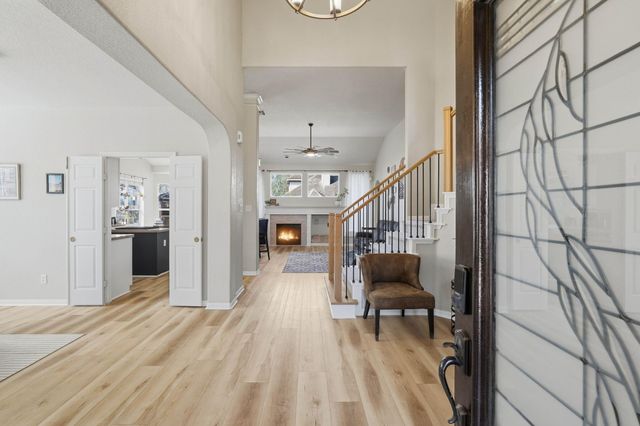 23 Murmuring Creek Place, The Woodlands, TX 77385