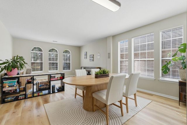 23 Murmuring Creek Place, The Woodlands, TX 77385