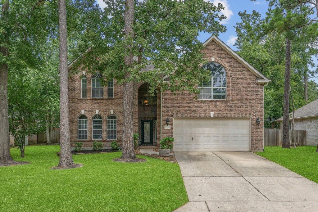 23 Murmuring Creek Place, The Woodlands, TX 77385