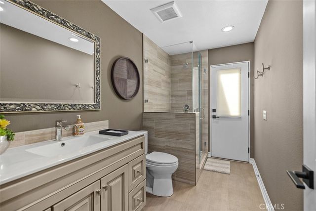 27215 Stagewood Court, Laguna Hills, CA 92653