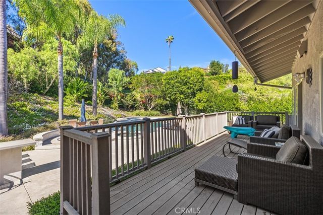 27215 Stagewood Court, Laguna Hills, CA 92653
