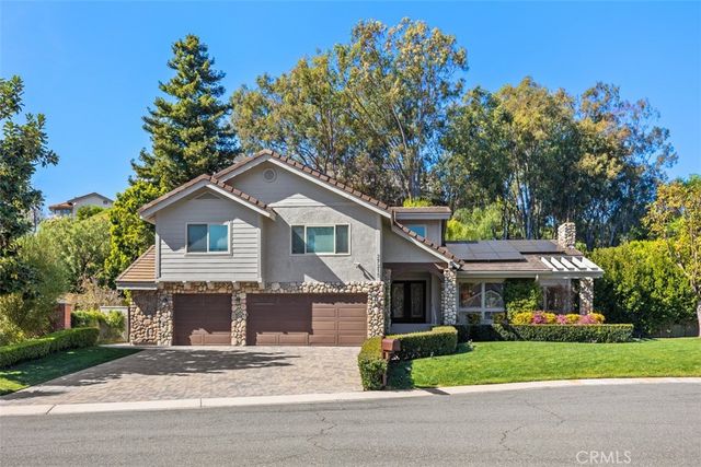 27215 Stagewood Court, Laguna Hills, CA 92653