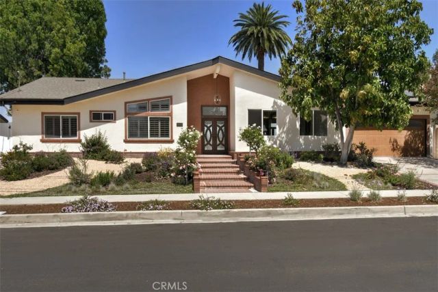 5124 Boda Place, Woodland Hills, CA 91367
