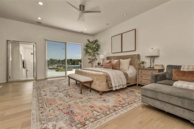 5124 Boda Place, Woodland Hills, CA 91367