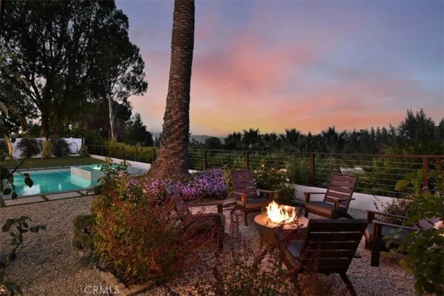 5124 Boda Place, Woodland Hills, CA 91367