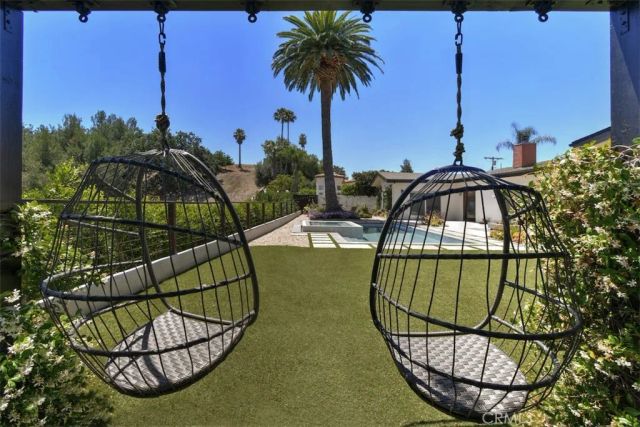 5124 Boda Place, Woodland Hills, CA 91367