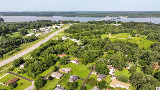 455 Canton Lakeshore Dr # 29, Cadiz, KY 42211