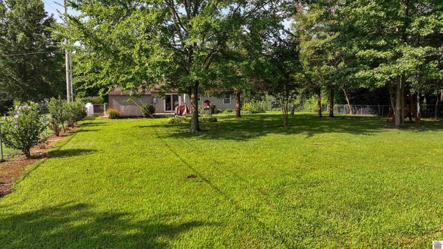 455 Canton Lakeshore Dr # 29, Cadiz, KY 42211