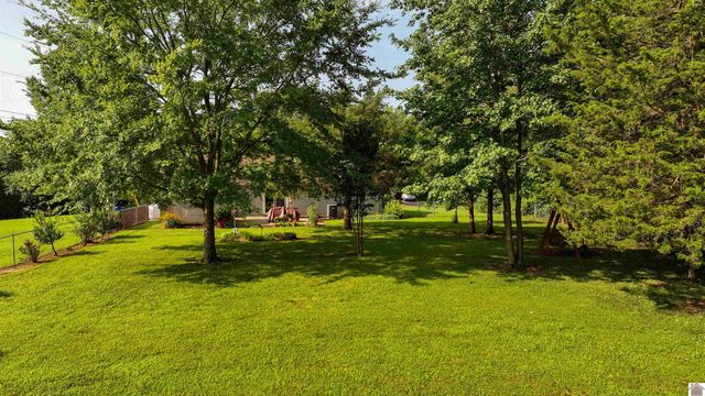 455 Canton Lakeshore Dr # 29, Cadiz, KY 42211