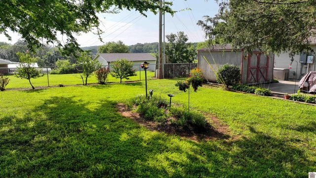 455 Canton Lakeshore Dr # 29, Cadiz, KY 42211