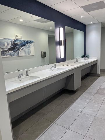 7351 Kinghurst Dr 302, Delray Beach, FL 33446