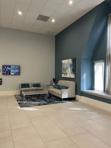 7351 Kinghurst Dr 302, Delray Beach, FL 33446