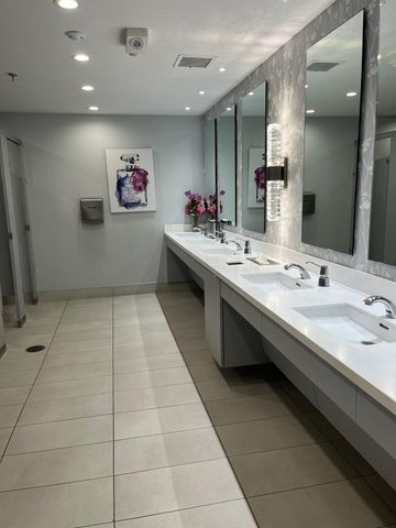 7351 Kinghurst Dr 302, Delray Beach, FL 33446