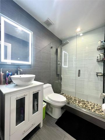 1430 W 42nd St, Hialeah, FL 33012