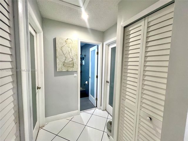 1430 W 42nd St, Hialeah, FL 33012