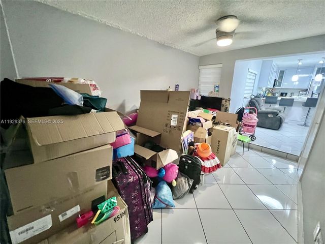 1430 W 42nd St, Hialeah, FL 33012