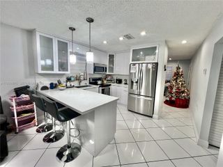 1430 W 42nd St, Hialeah, FL 33012