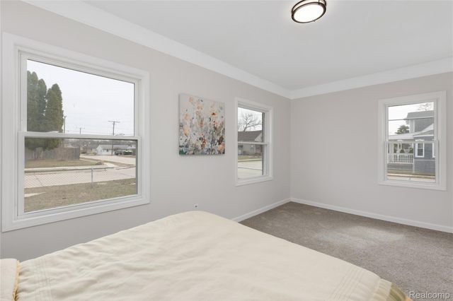 26707 Alger Boulevard, Madison Heights, MI 48071